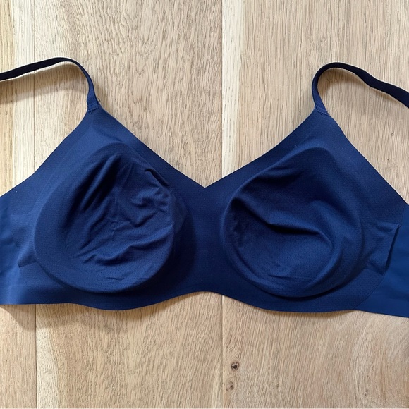 Knix Wing Woman Convertible Bra - original sizing - Picture 7 of 9